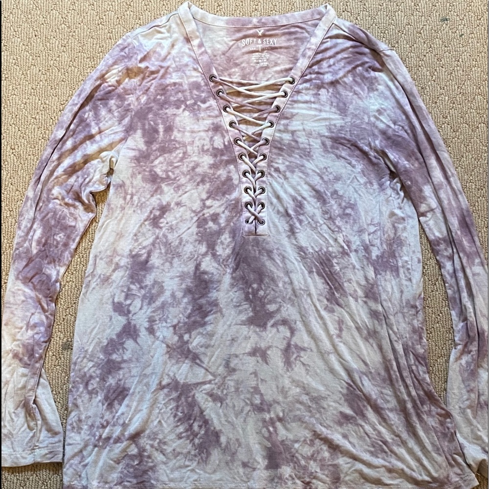 long sleeve tie dye crossed up top